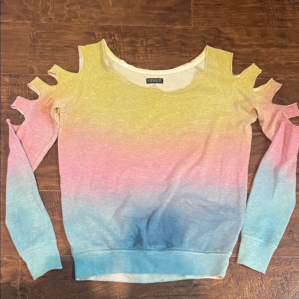 VENUS Gradient Cold Shoulder Sweatshirt